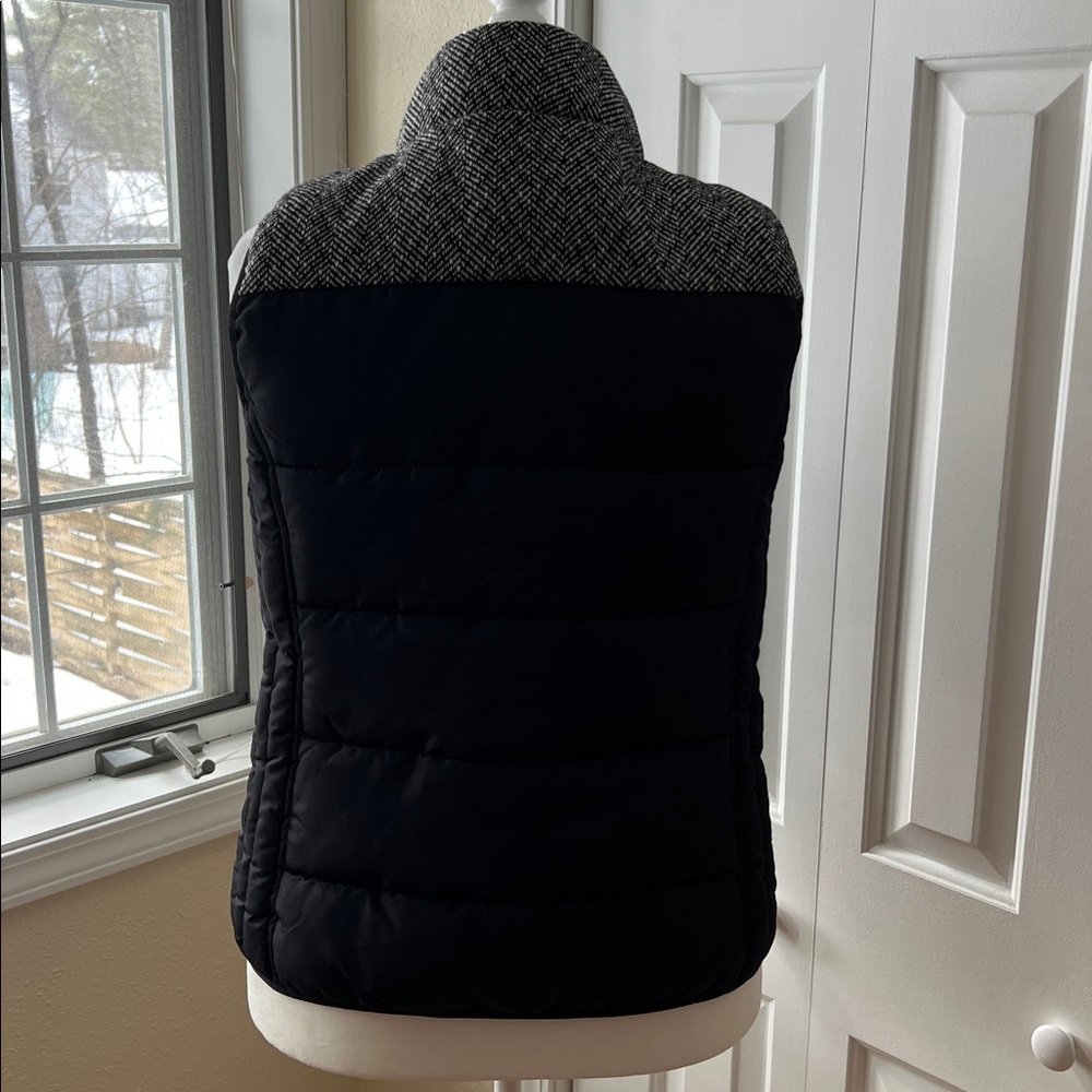 Ruff Hewn Black and White Puffer Vest with Toggle Details - Picture 8 of 8